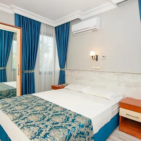 Hotell Golden Moon 3*