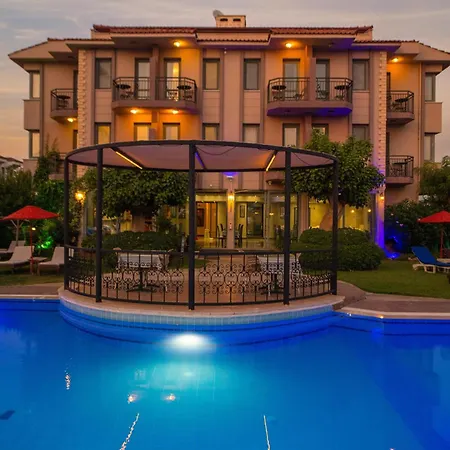 Golden Moon Hotell